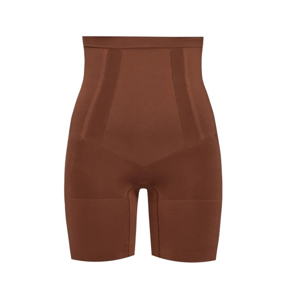 Spanx Sculpt Shapewear Shorts - Picture 2 of 9